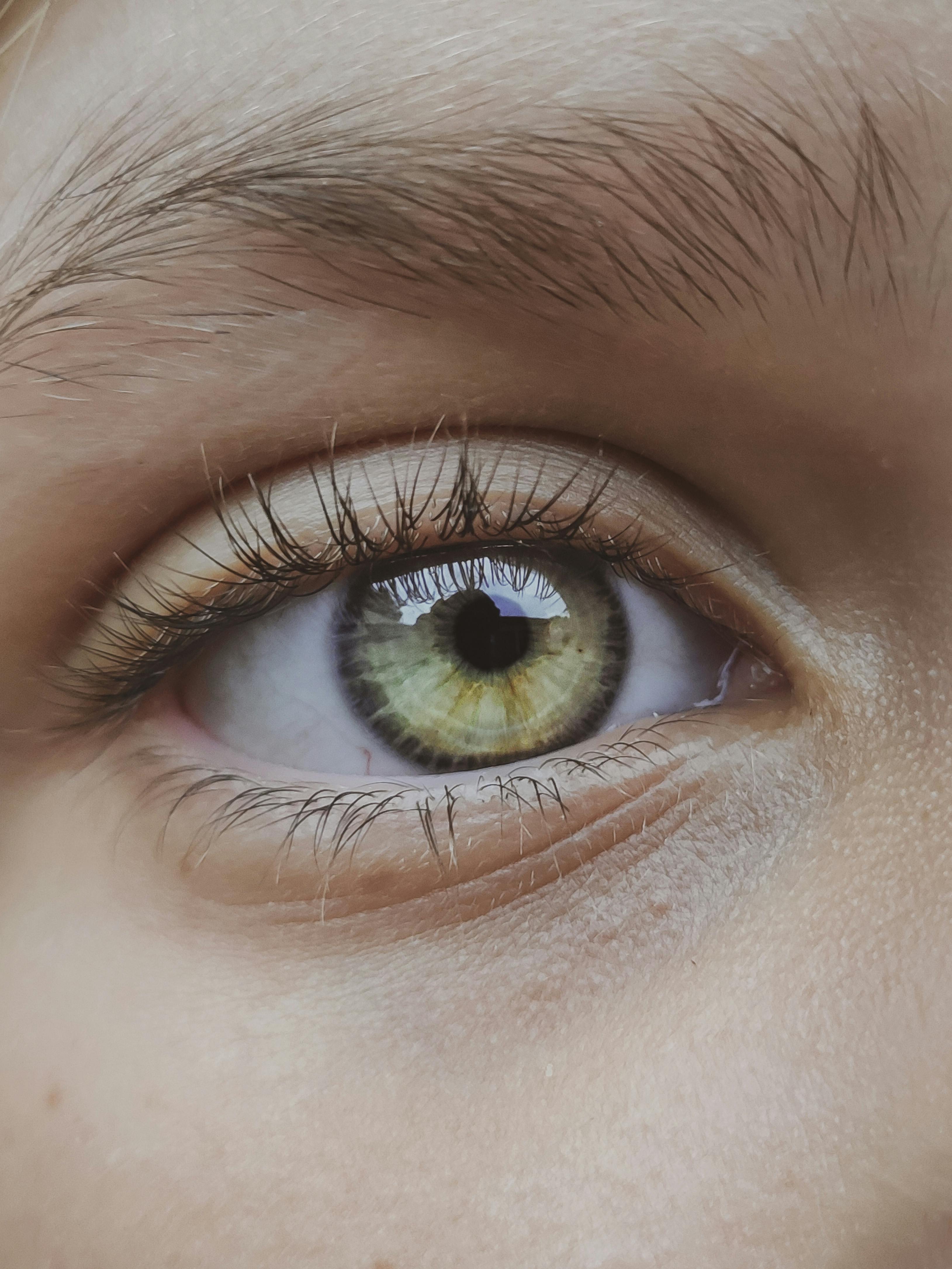 pexels-slukasboldrin-9409695